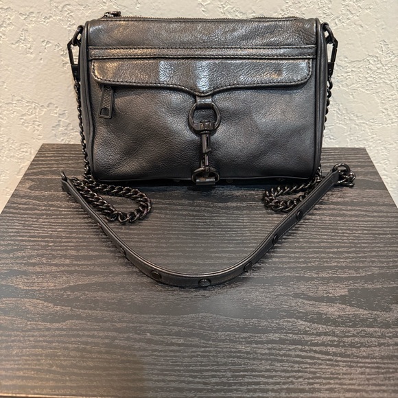 Rebecca Minkoff Handbags - Rebecca Minkoff Black Leather Cross Body Bag